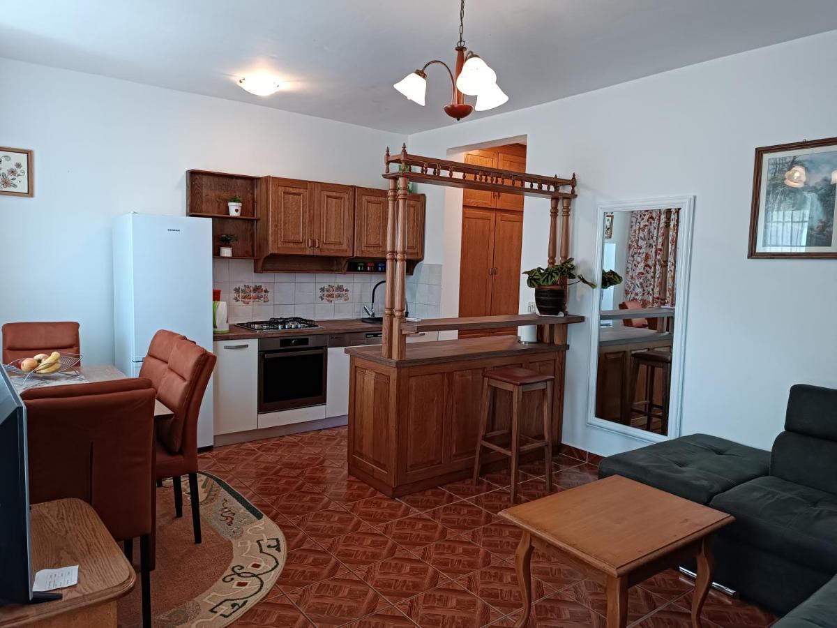 Apartments Ivicek Poreč Dış mekan fotoğraf